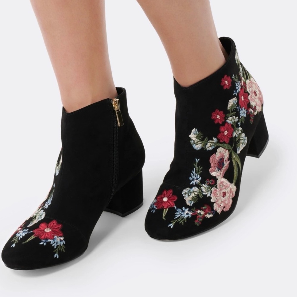 White House Black Market Black Floral Ankle Boots Size 8.5